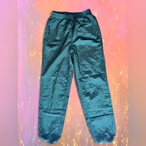 GapFit Parachute Jogger